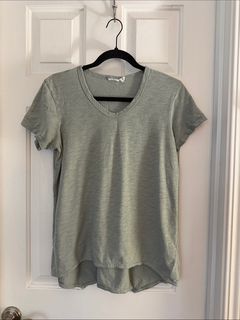 Wilt Olive Sage V-Neck Short Sleeve Tee small